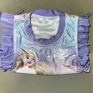 BOUNDLE📌 Bathing suits. Semi new 
Toddler girl 2-3year old.